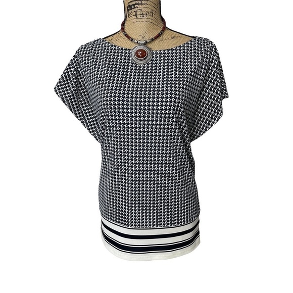Ann Taylor Flutter Sleeve Blouse Navy and White with Circles and Band Waist Top - Picture 6 of 12